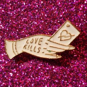 3/$20 LOVE KILLS Hand Holding Heart Sword Ace Tarot Card Enamel Pin